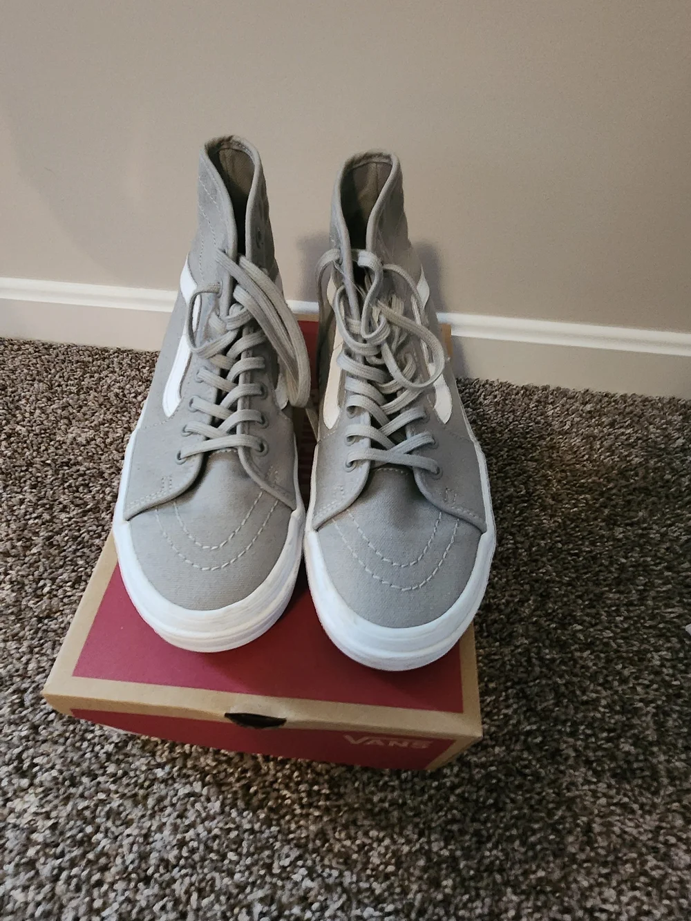 Vans High-Top Shoes in Light Gray